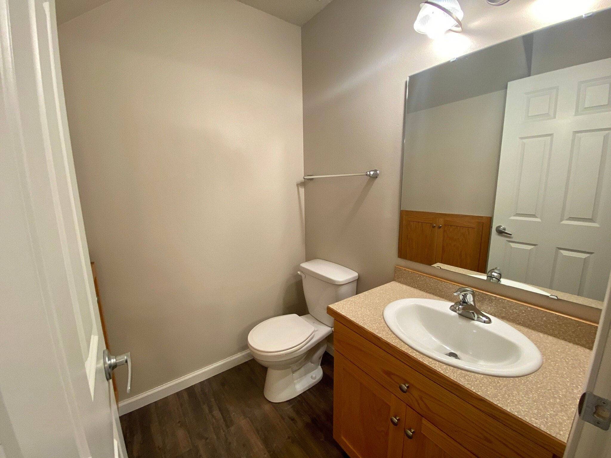Main floor bathroom - 1115 Westport Beach Way