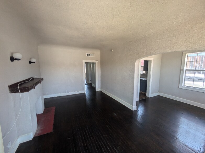 Building Photo - 3318 Nations Ave