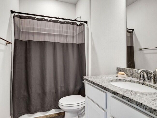 Building Photo - 3962 Whitetail Ln