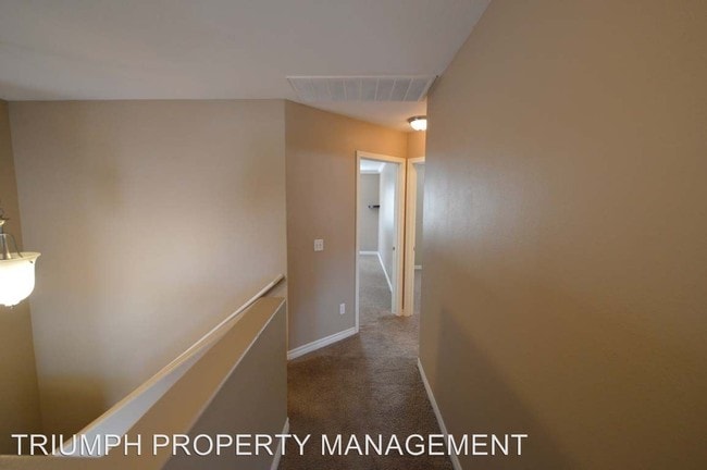Building Photo - 8820 Spinning Wheel Ave