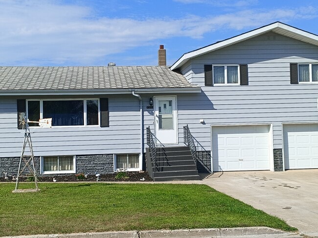 Primary Photo - 1514 4th Ave SW