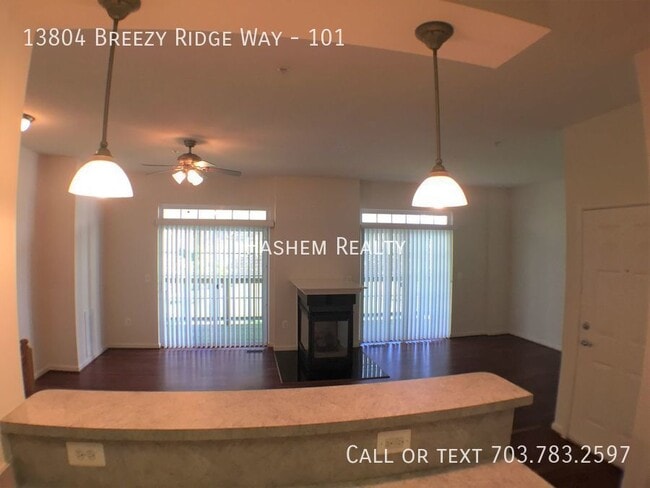 Building Photo - 13804 Breezy Ridge Way