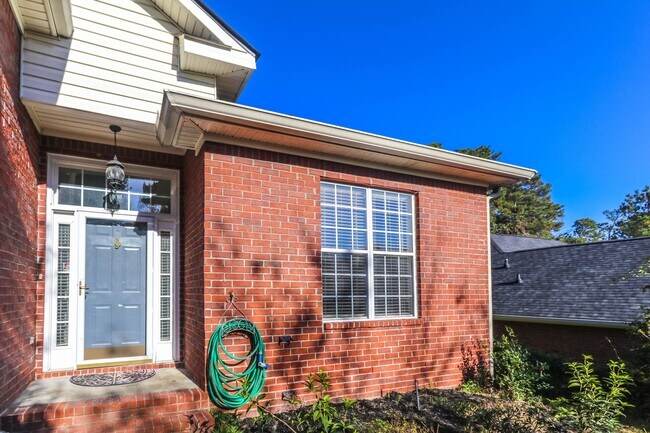 Building Photo - 5803 Carriage Hills Dr
