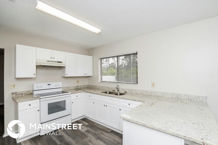 Building Photo - 1460 Cass Ave NW