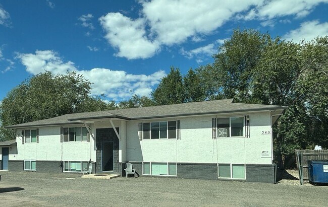 Building Photo - 340 Gahart Dr