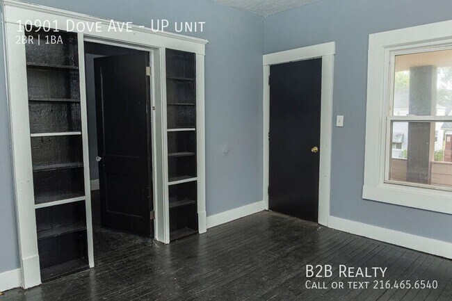 Building Photo - 10901 Dove Ave