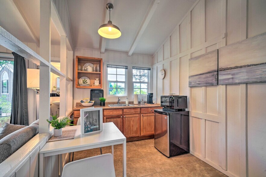 Building Photo - 2933 La Combadura Rd