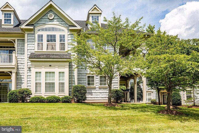 Building Photo - 13921 Gullane Dr