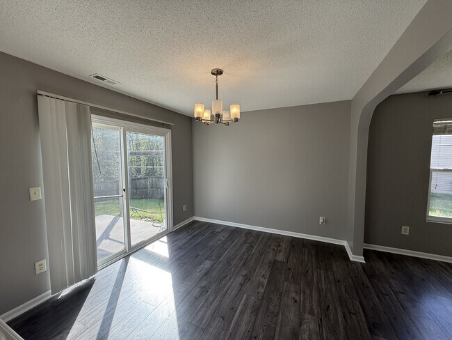 Building Photo - 3734 Mountain Brook Cir