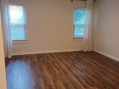 Building Photo - 1348 Brandon Square