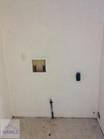 Building Photo - 814 Lesa St