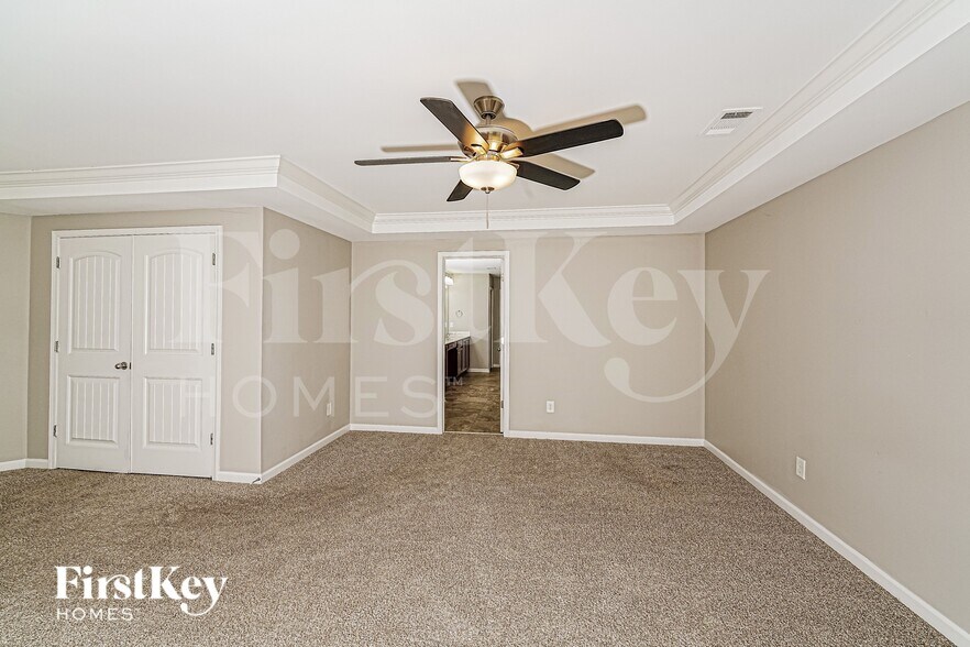 Building Photo - 113 Rosegate Dr