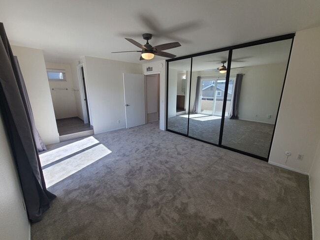 Building Photo - Spacious Two story 3 bed 2.5 baths + 2 car garage in great school district.