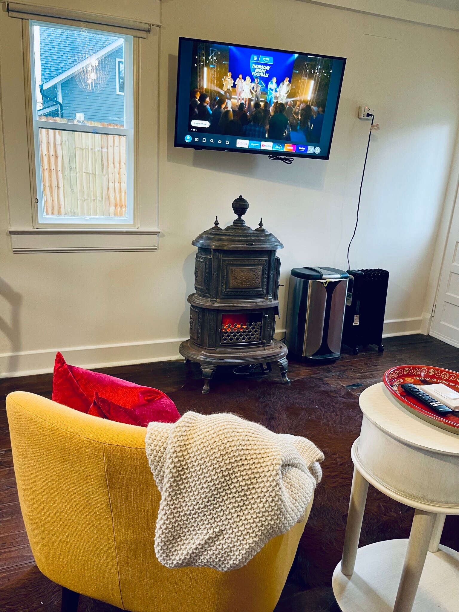 Building Photo - 907 N 12th St