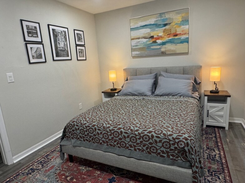 Building Photo - 1917 Wolford Rd