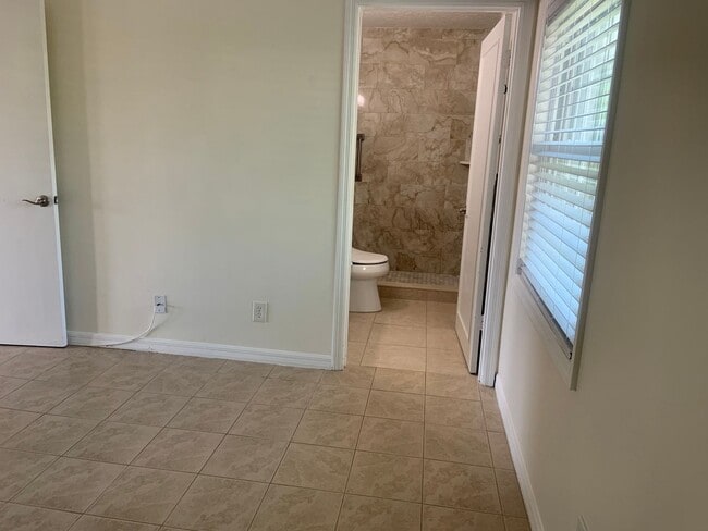 Building Photo - Coquina Key Condo