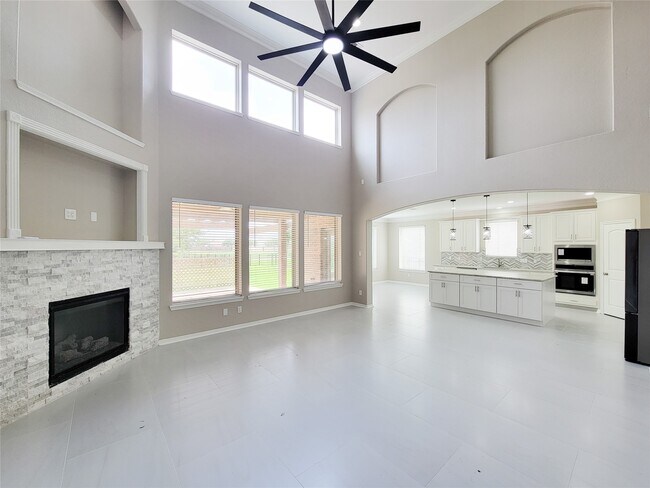 Building Photo - 23111 Broad Spgs Ct