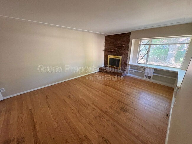 Building Photo - 520 S Otis St