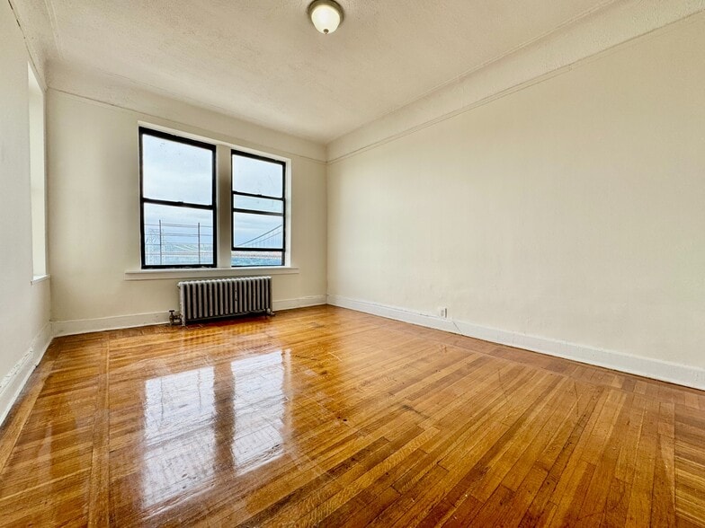 Primary Photo - 138 Haven Ave