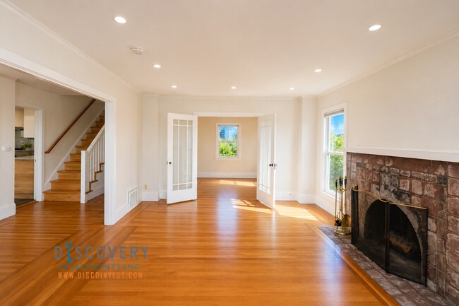 Building Photo - Sophisticated Piedmont Home