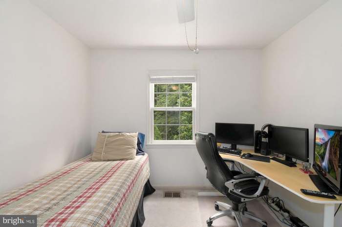 Building Photo - 3229 Manitoba Dr