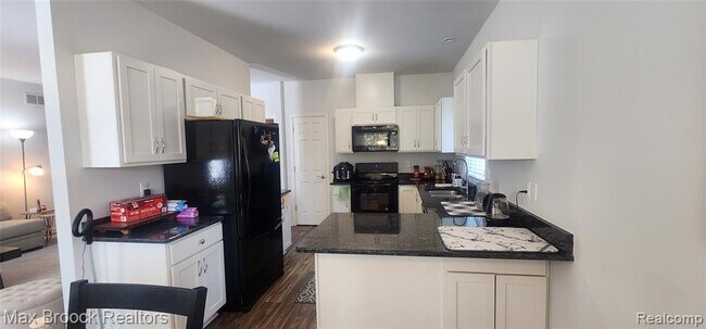 Building Photo - 29574 Woodpark Cir
