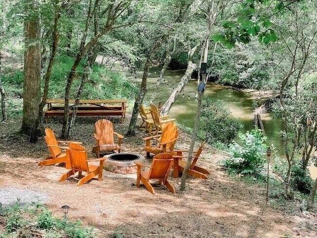 Building Photo - 449 Burbano Creekside Lndg