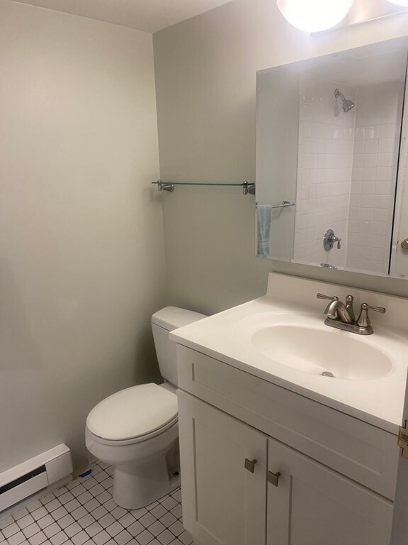 Building Photo - 125 Pleasant St