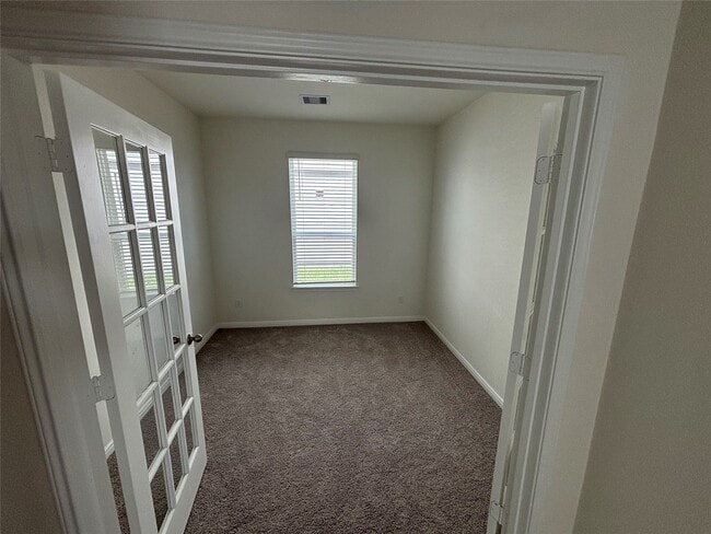 Building Photo - 2823 Lyra Ct