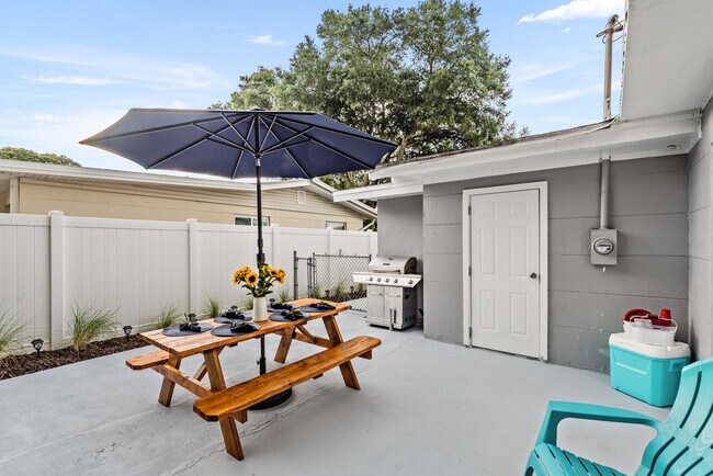 Building Photo - 11354 123rd Terrace N