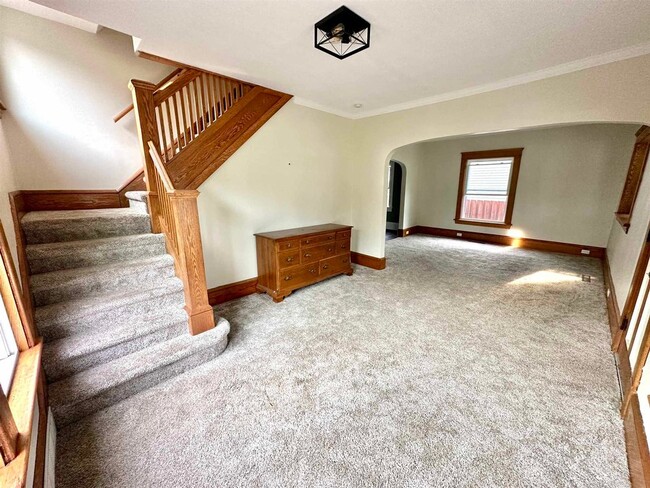 Building Photo - 1308 Leroy St