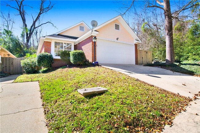 Building Photo - 5631 Bentley Ln