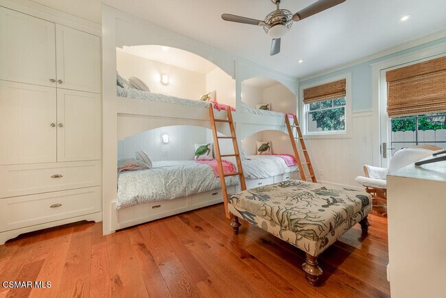 Building Photo - 33410 CA-1