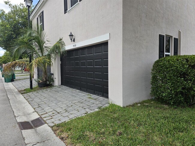 Building Photo - 9530 SW 171st Ct
