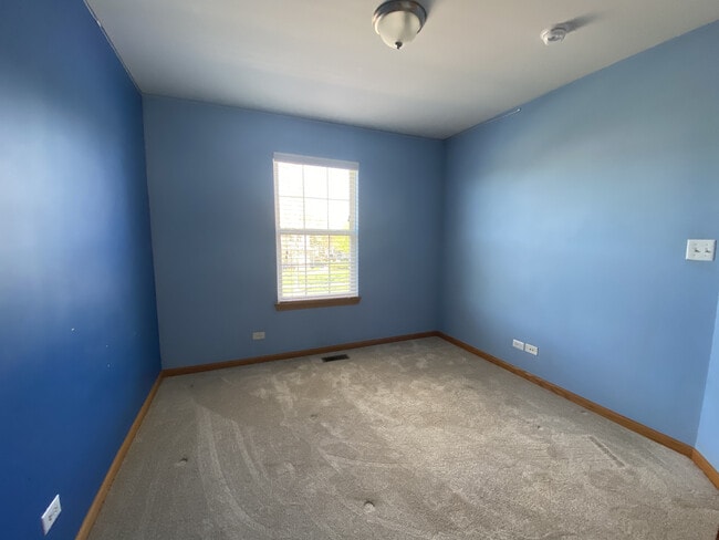 Building Photo - 545 Yorkshire Ln