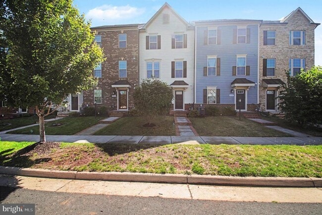 Building Photo - 18143 Red Mulberry Rd