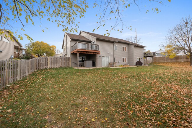 Building Photo - 1202 E 61st St