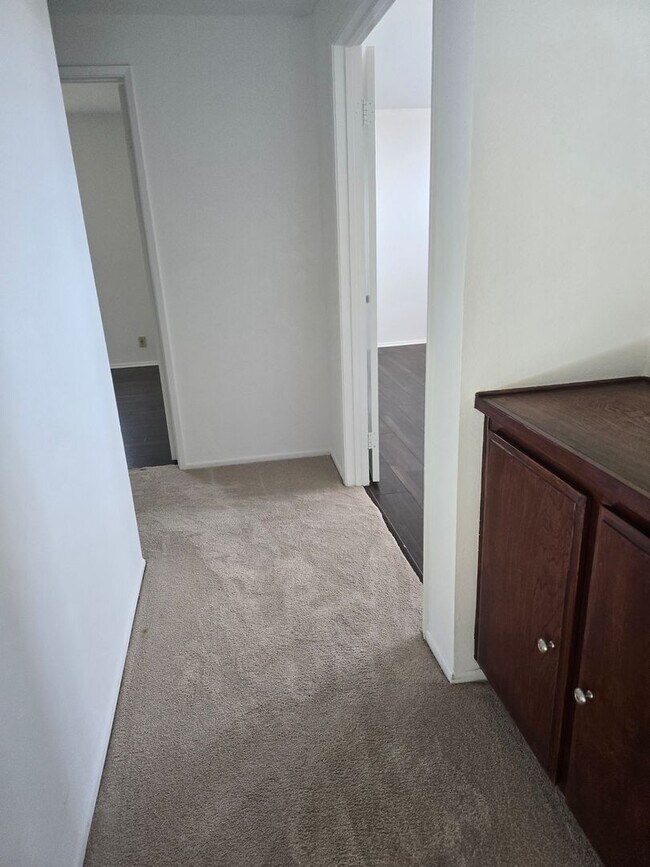 Building Photo - BEAUTIFUL 4 BEDROOM 3 BATH HOUSE. MOVE IN ...