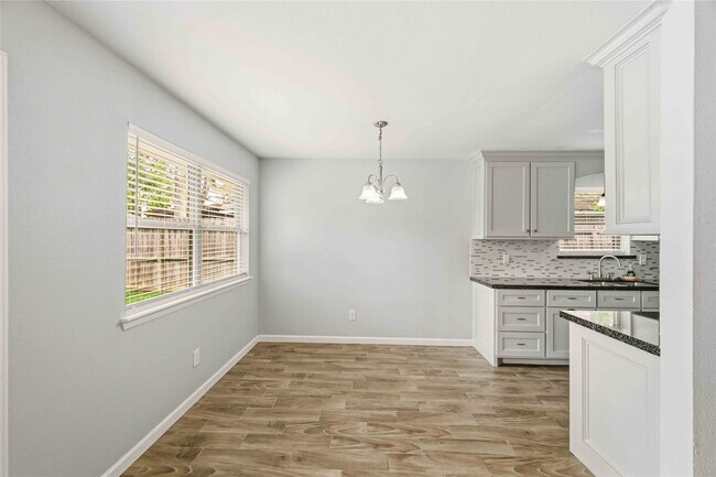 Building Photo - 5522 Bridgegate Dr