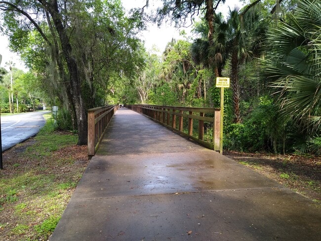 Building Photo - Wax Myrtle Woods