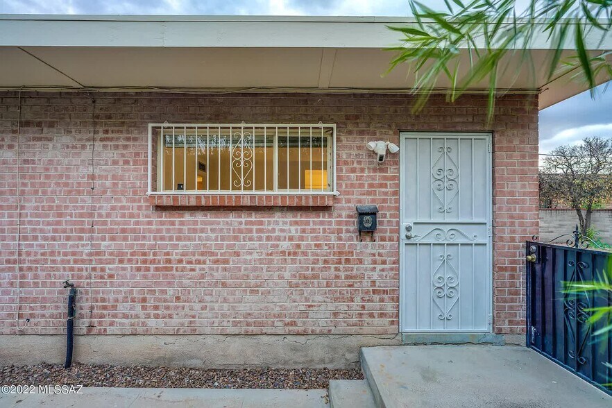 Building Photo - 3173 E Terra Alta Blvd