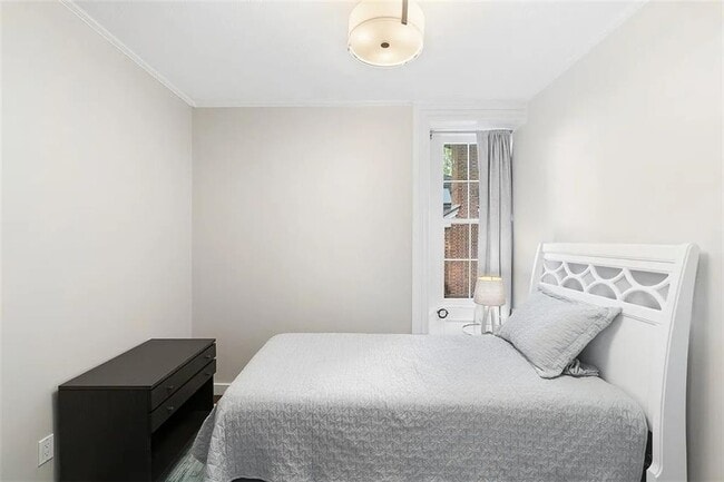 Building Photo - 77 Coggeshall Ave