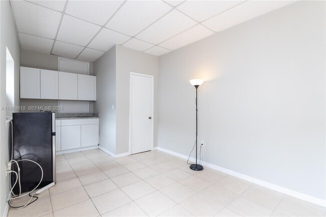 Building Photo - 5807 SW 41st St