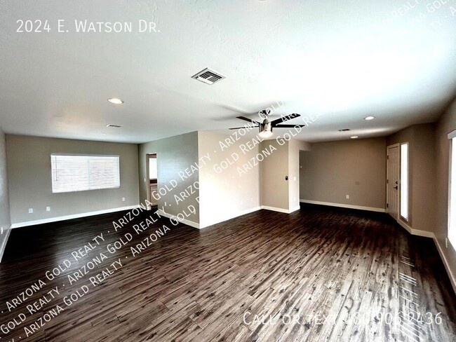 Building Photo - 2024 E Watson Dr