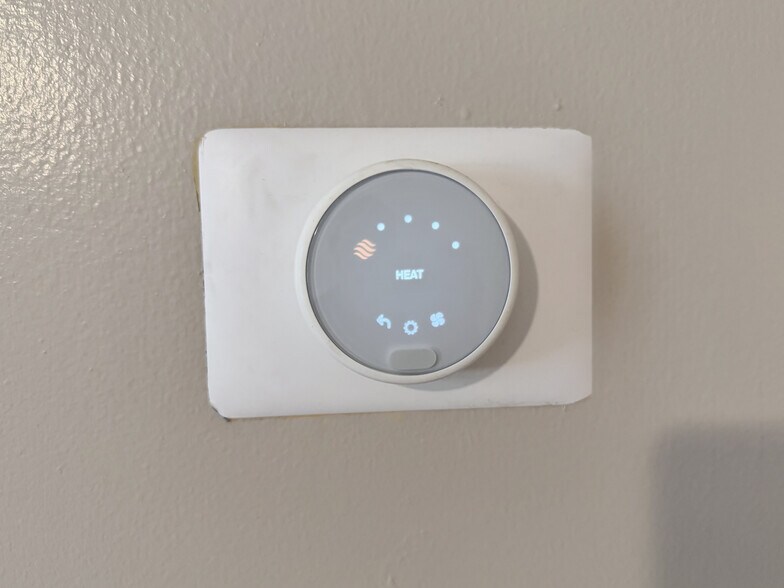 Building Photo - 125 McClure St