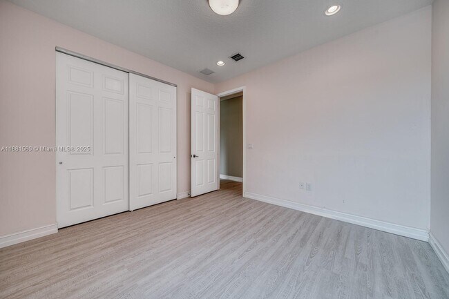 Building Photo - 13679 Moss Agate Ave