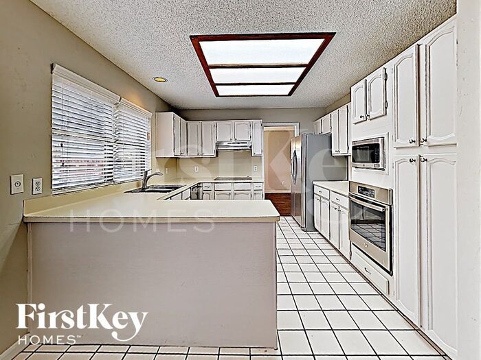 Building Photo - 6001 Ponderosa Trail Ct