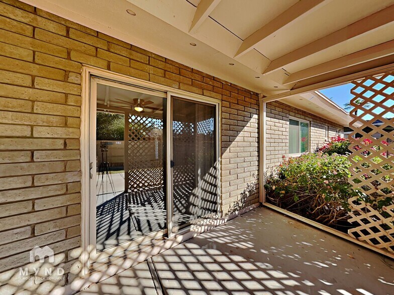 Building Photo - 2009 W Newcastle Cir