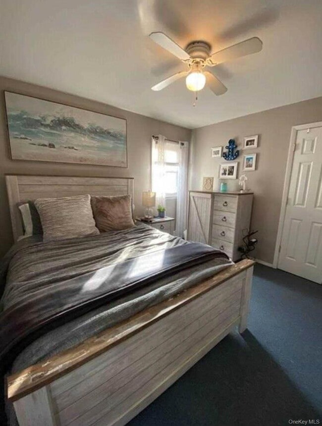 Building Photo - 552 E Walnut St