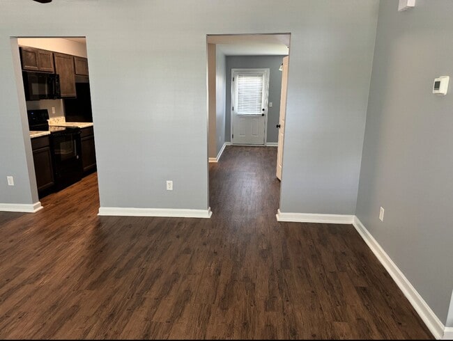 Building Photo - 516 Brawley St